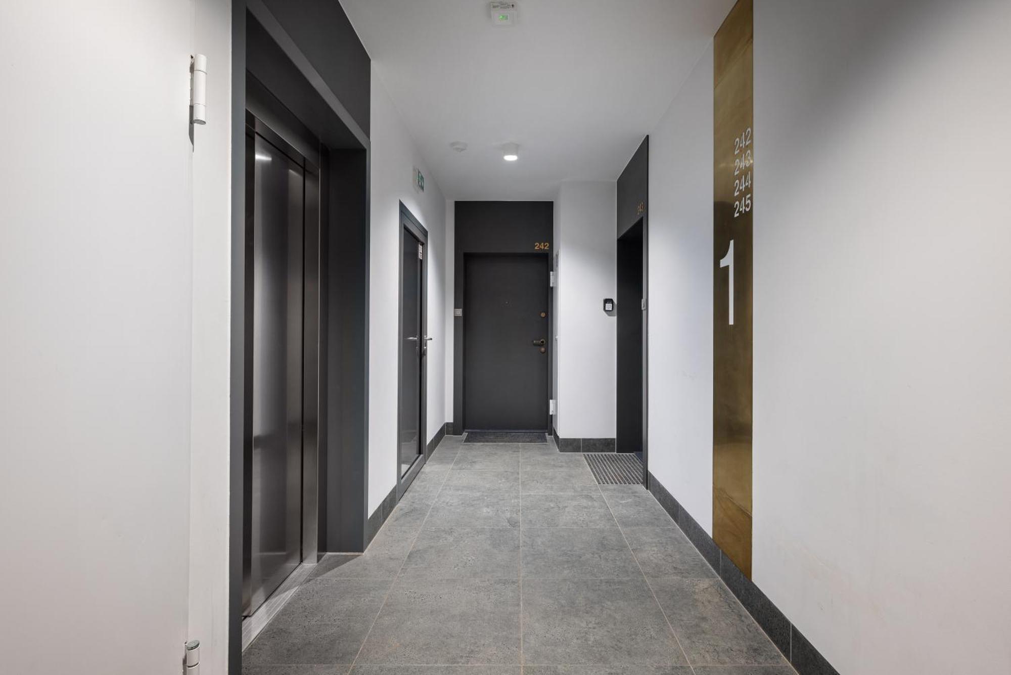 High Wilanow Modern Apartment Warsaw Exterior photo